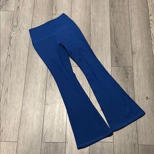 Women’s xxsmall momentum cropped electric navy flared pants